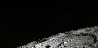 Raumsonde mit Bibel zerschellt auf dem Mond Mond