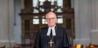 Bischof mit Leidenschaft: Gerhard Ulrich bleibt leitender Geistlicher der VELKD