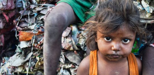 Armes Kind in Indien