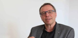 Die Kunst der Predigt: „Erst lasse ich mich segnen, dann segne ich die anderen“