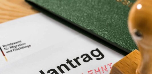 Asylantrag Flüchtlinge