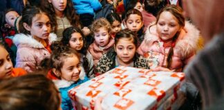 Jubiläum: „Weihnachten im Schuhkarton“ startet zum 25. Mal