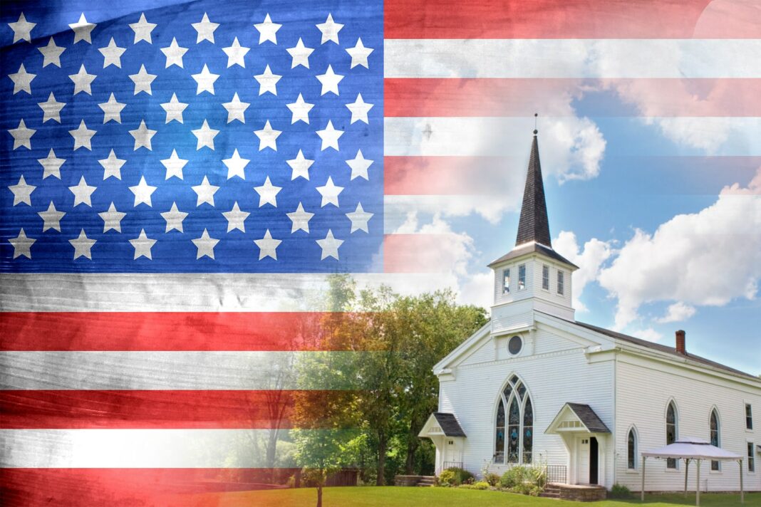 USA Kirche mit US-Flagge