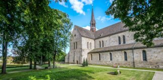 Nach fast 900 Jahren: Frauen dürfen Klostermitglied werden