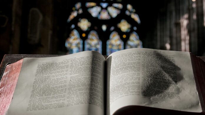 Mitleid Predigt Homiletik: So bereitest du eine gute Predigt vor | Jesus.de