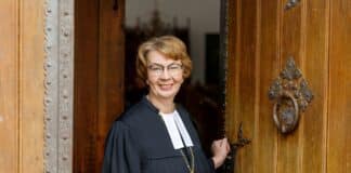 Nordkirche: Erstmals mehr Austritte als Sterbefälle Kristina Kühnbaum-Schmidt Landesbischöfin Nordkirche