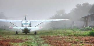 Der Dschungelflieger MAF Flugzeug