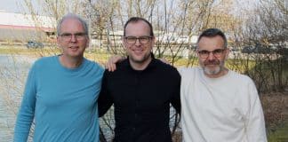 Livenet und Bundes-Verlag intensivieren Zusammenarbeit Martin Gundlach, Flo Wüthrich und Marc Brocksieper (v.l.) Bundes-Verlag Livenet