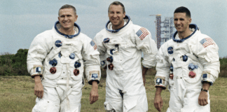 Bill Anders: Der Astronaut, der die Bibel zitierte Von l. nach r.: Frank Borman, William A. Anders und James A. Lovell, Jr., Dec. 21, 1968