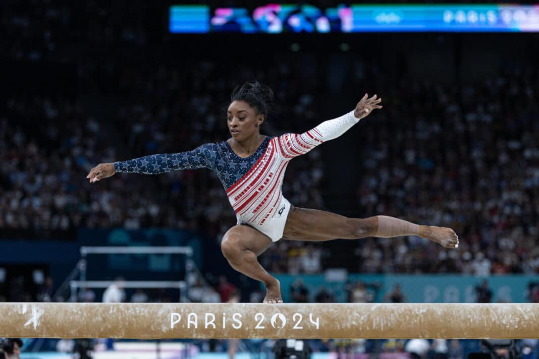 Turnerin Simone Biles am Schwebebalken