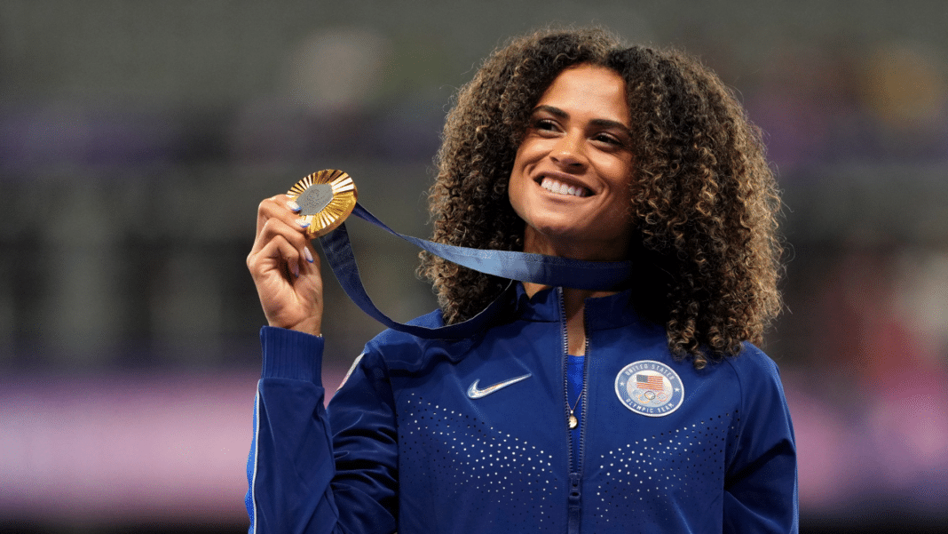 Sydney McLaughlin-Levrone mit Goldmedaille Olympia