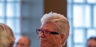 Stifter Friedhelm Loh wird 80 Friedhelm Loh, Stifter der Stiftung Christliche Medien, auf dem Festakt zum 25. Jubiläum.