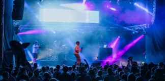 Melo Festival: 1.000 junge Menschen ohne Handy Der US-amerikanische Rapper gio. auf dem Melo Festival in der Schweiz.