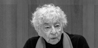 NS-Zeitzeugin Ruth Weiss im Alter von 101 Jahren gestorben Ruth Weiss, Journalistin und Schriftstellerin, spricht während einer Gedenkstunde für die Opfer des Nationalsozialismus im Landtag von Nordrhein-Westfalen.