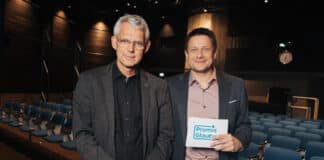 Astrophysiker Heino Falcke über Urknall, Apokalypse und Glauben Heino Falcke (links) und Markus Kosian