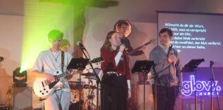 Glow Church: Kirche für junge Erwachsene Gottesdienst der Glow Church