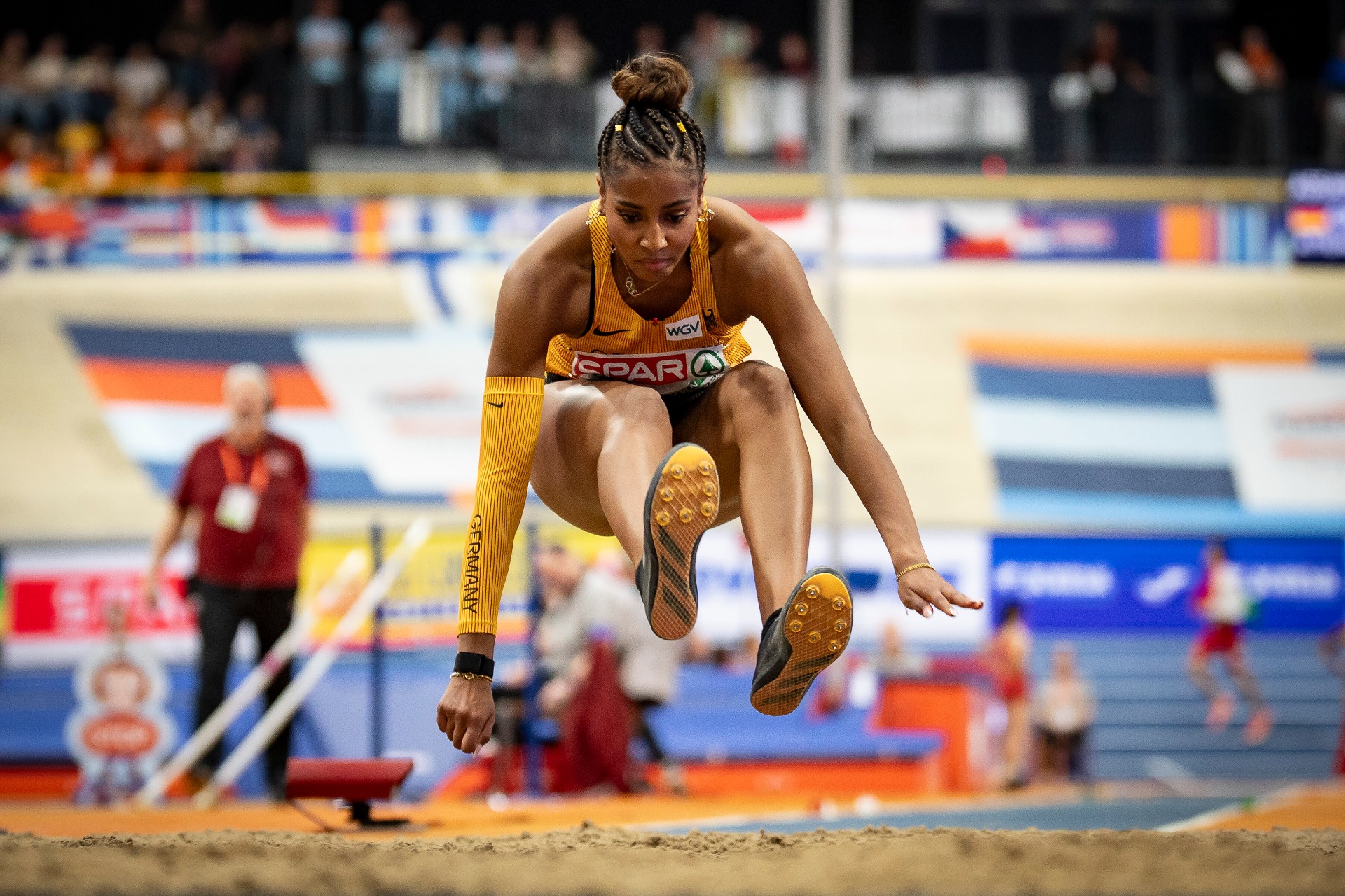Die Weitspringerin Mikaelle Assani