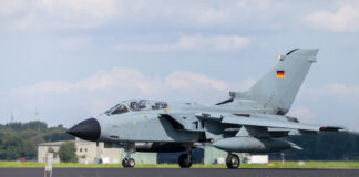 Gebet und Fasten gegen Atomwaffen Deutsche Luftwaffenjets