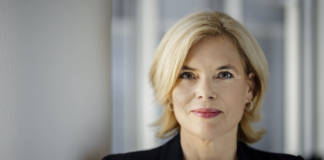 Bundestagspräsidentin Julia Klöckner kritisiert erneut die Kirchen Julia Klöckner